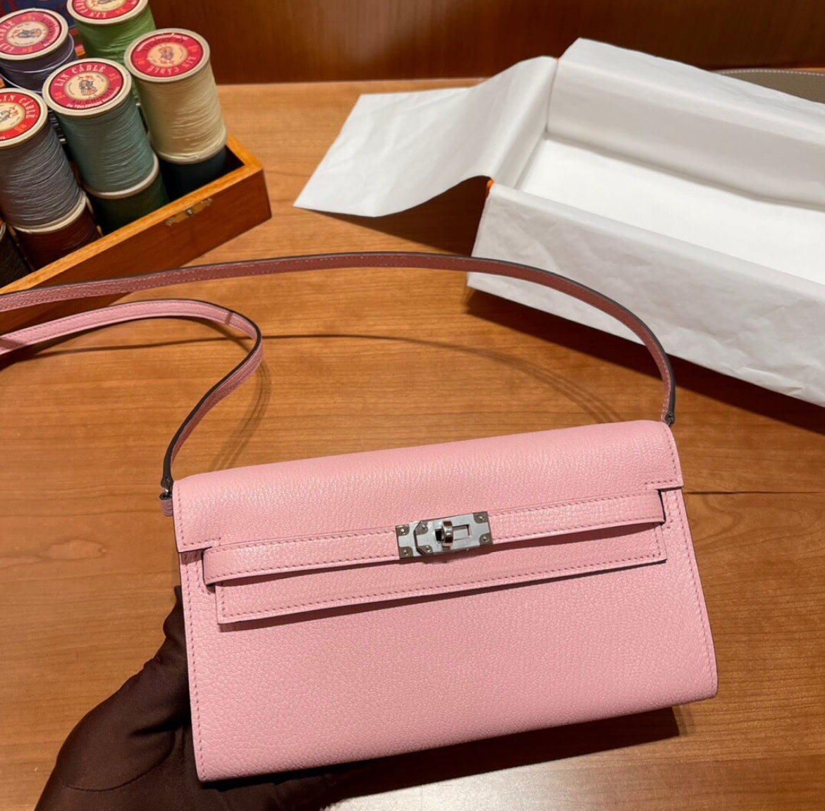 Kelly Classic To Go Rose Sakura wallet Bag